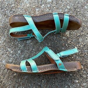 The Art Company Green “I Breathe” Flat T-Strap Sandal Sz 39